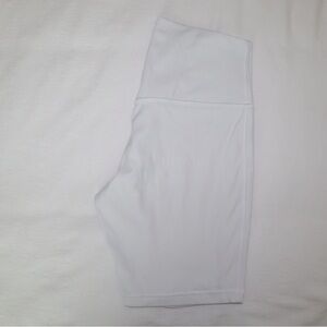 Lululemon align high-rise short 8”